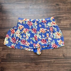 Floral shorts BRAND NEW